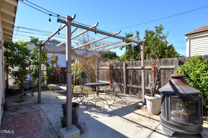 Space for a garden and alfresco dining