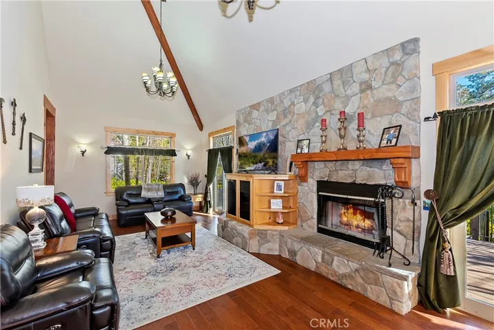 1034 Teakwood Drive, Lake Arrowhead, California 92352