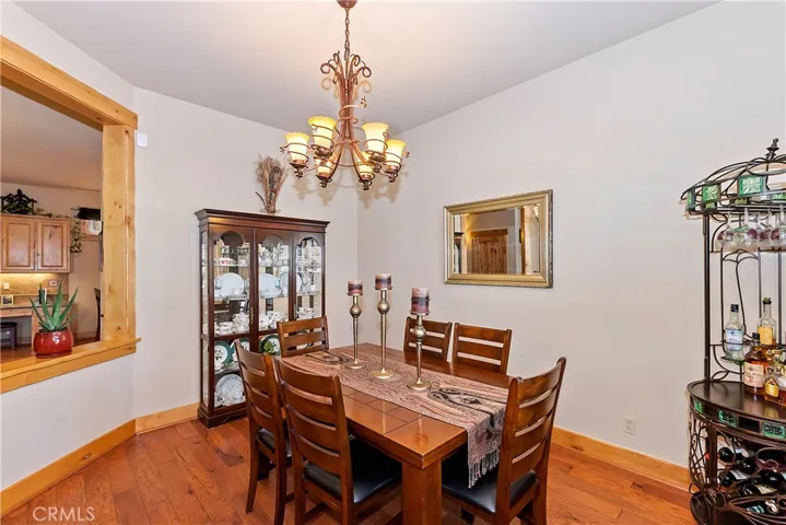 1034 Teakwood Drive, Lake Arrowhead, California 92352