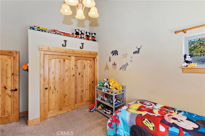 Upstairs Bedroom #2