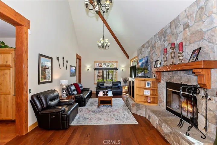 1034 Teakwood Drive, Lake Arrowhead, California 92352