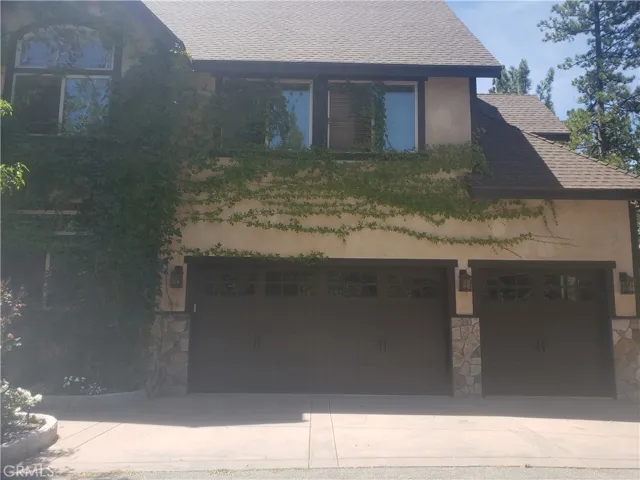 1034 Teakwood Drive, Lake Arrowhead, California 92352