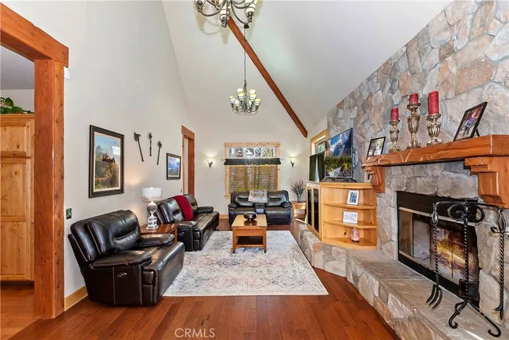 1034 Teakwood Drive, Lake Arrowhead, California 92352