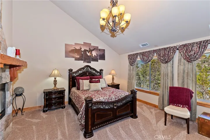 1034 Teakwood Drive, Lake Arrowhead, California 92352