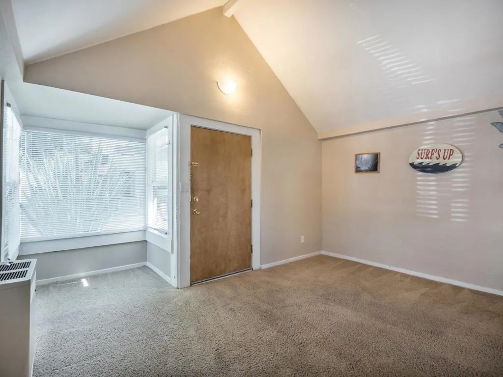 215217 Roberts Street, Santa Cruz, California 95060 home-pic-15