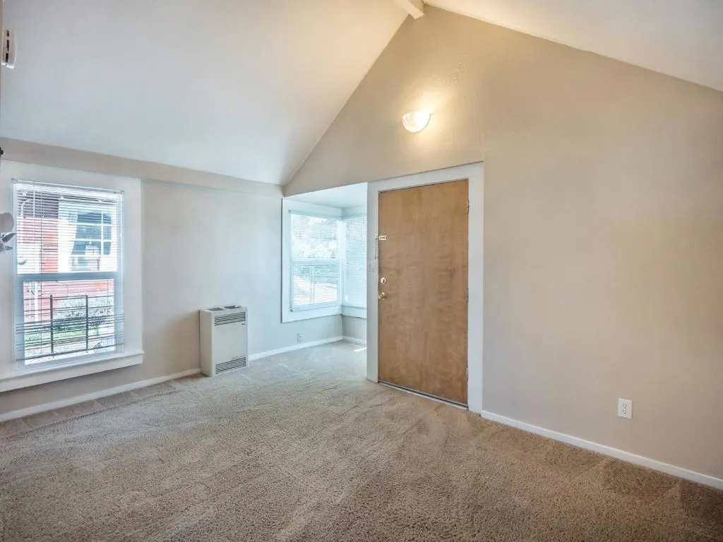 215217 Roberts Street, Santa Cruz, California 95060 home-pic-17