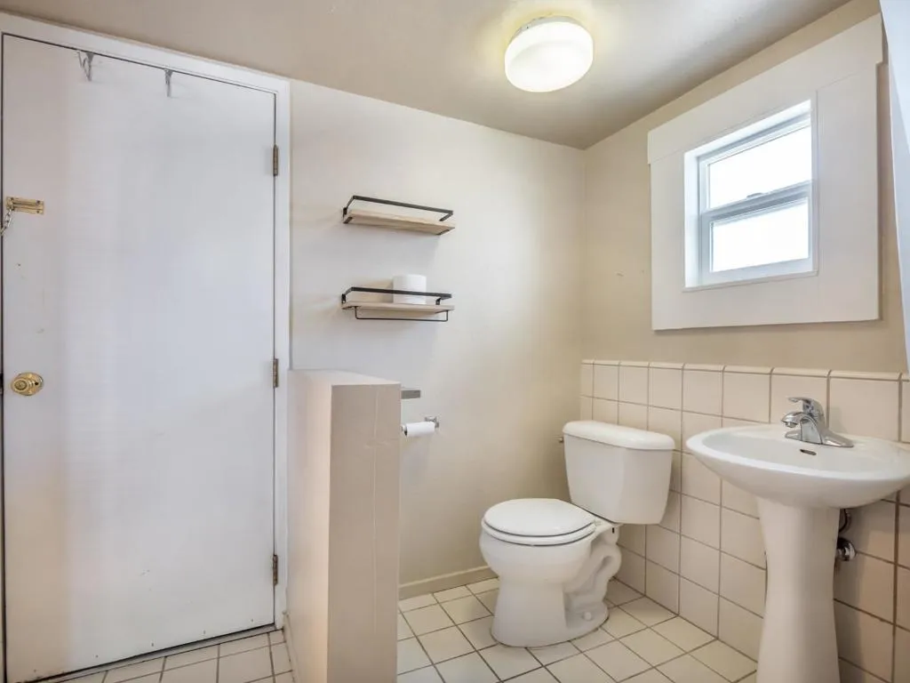 215217 Roberts Street, Santa Cruz, California 95060 home-pic-21