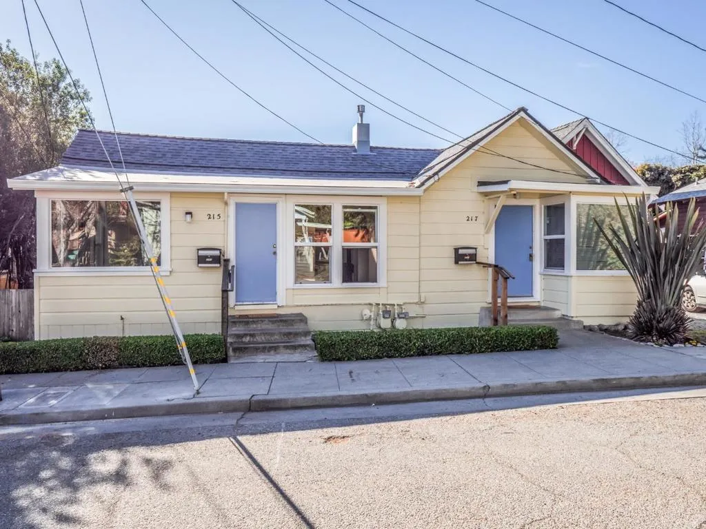 215217 Roberts Street, Santa Cruz, California 95060 home-pic-0