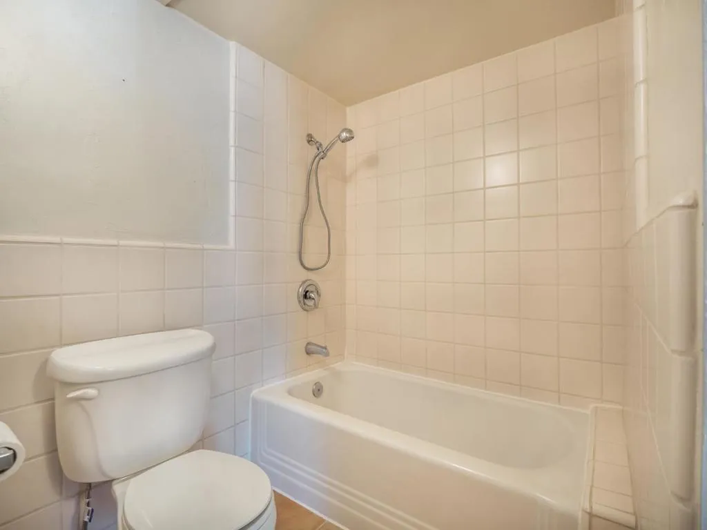 215217 Roberts Street, Santa Cruz, California 95060 home-pic-13