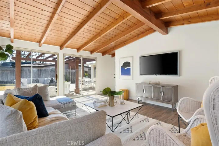 2584 Willo Lane, Costa Mesa, California 92627