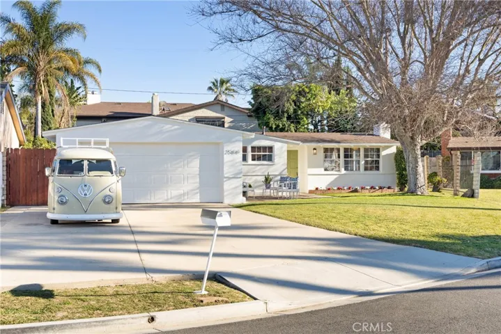 2584 Willo Lane, Costa Mesa, California 92627