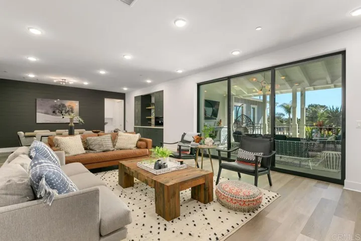800 Grand Ave 311, Carlsbad, California 92008