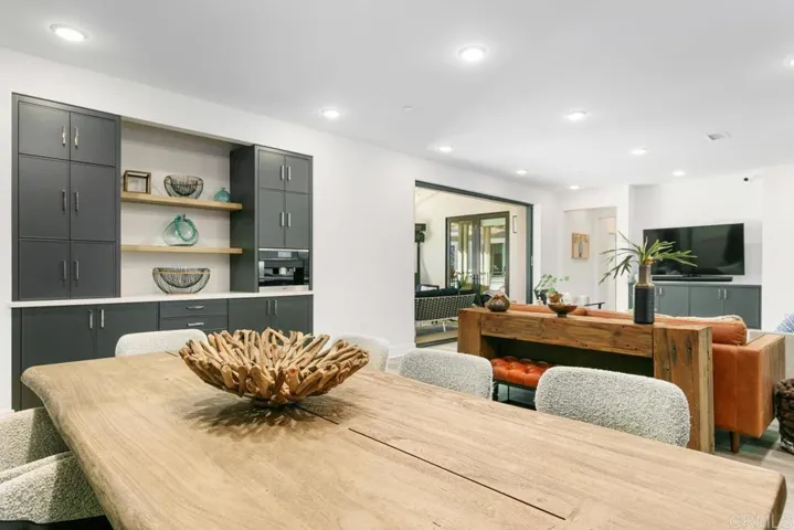 800 Grand Ave 311, Carlsbad, California 92008