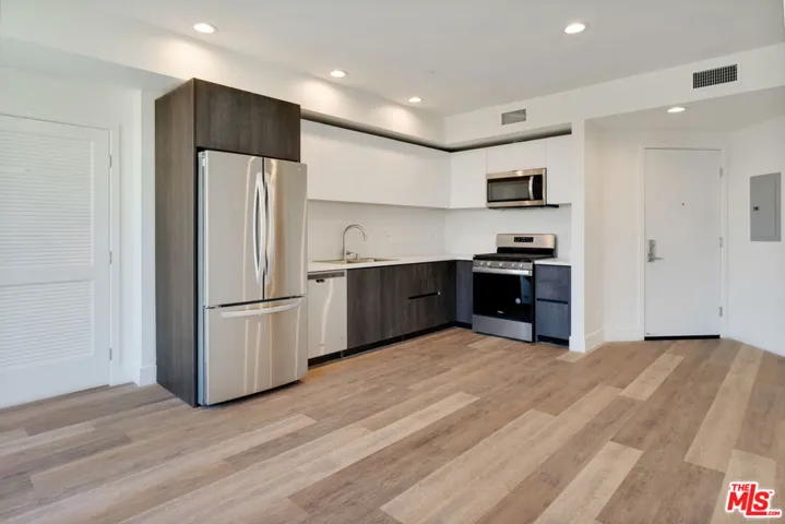 2465 Purdue Avenue 401, Los Angeles, California 90064