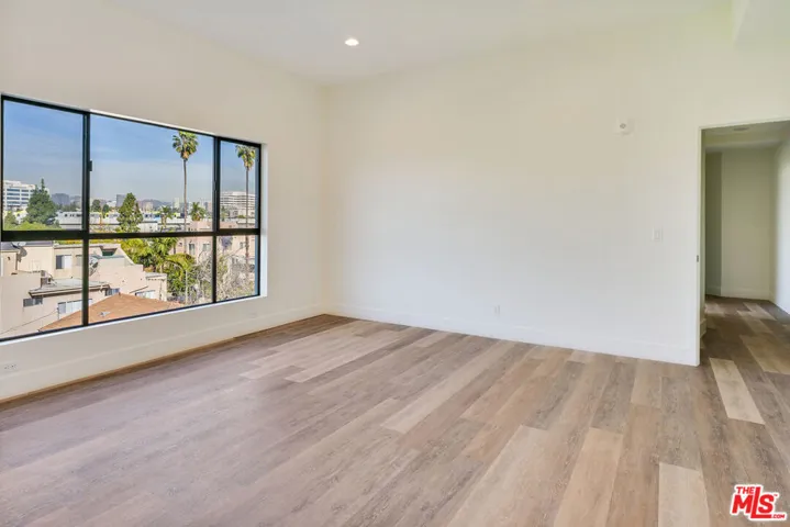 2465 Purdue Avenue 401, Los Angeles, California 90064