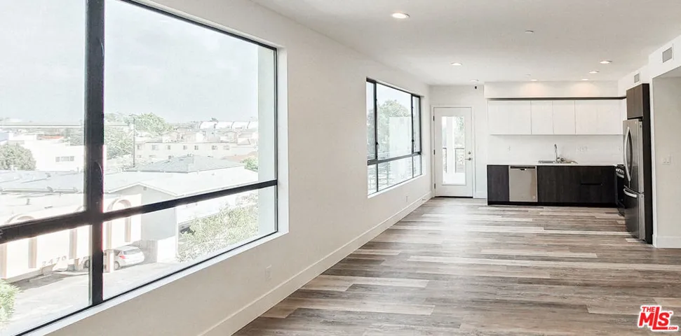 2465 Purdue Avenue 401, Los Angeles, California 90064