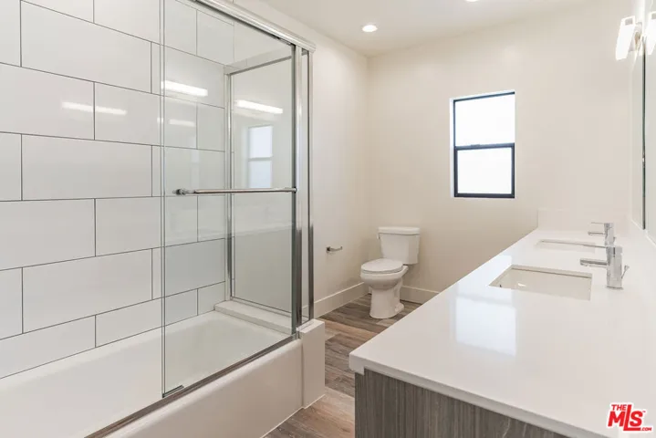2465 Purdue Avenue 401, Los Angeles, California 90064