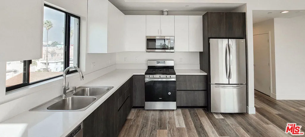 2465 Purdue Avenue 401, Los Angeles, California 90064