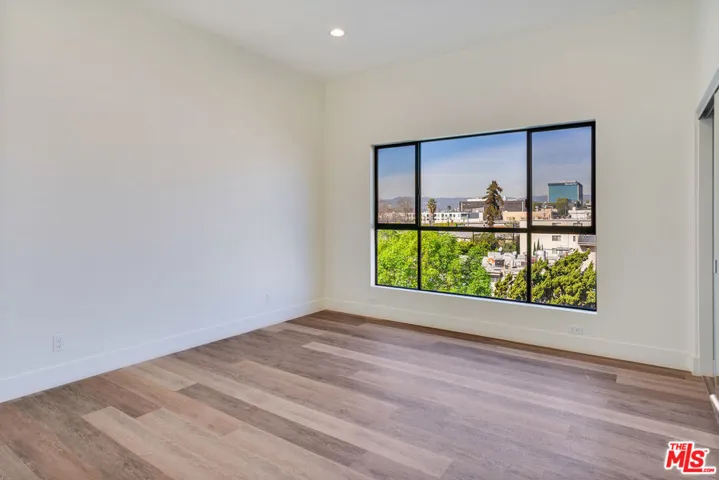 2465 Purdue Avenue 401, Los Angeles, California 90064