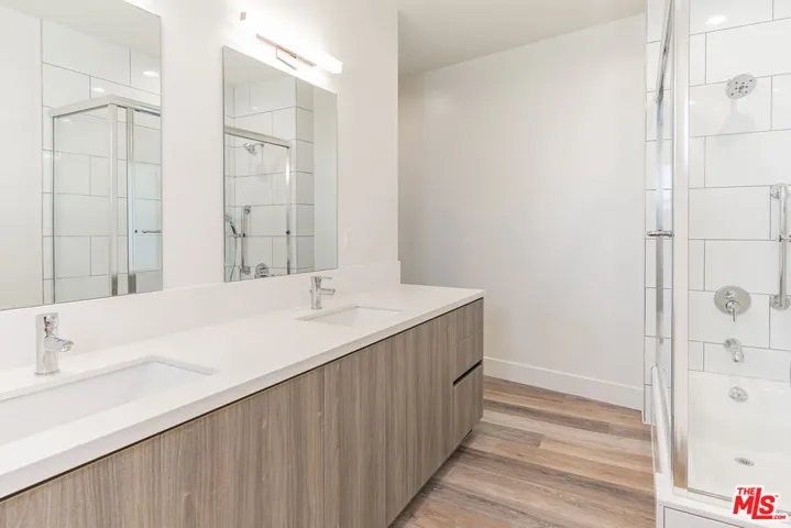 2465 Purdue Avenue 401, Los Angeles, California 90064
