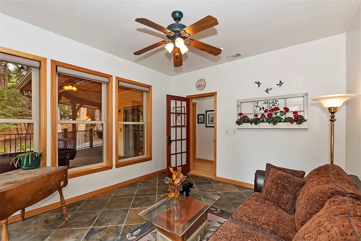 268 Cedarbrook Drive, Twin Peaks, California 92391