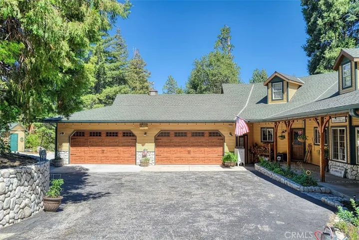 268 Cedarbrook Drive, Twin Peaks, California 92391