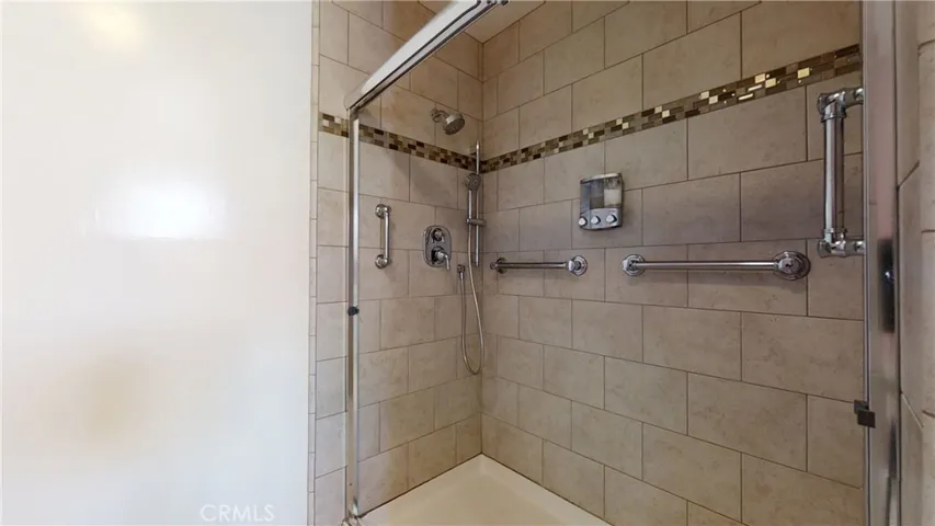 5722 Coldbrook Avenue, Lakewood, California 90713
