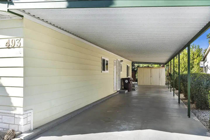 032_Carport 493 Calle Madrigal