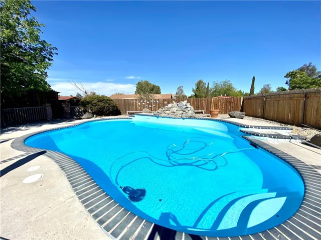 12751 Running Deer Road, Apple Valley, California 92308