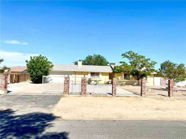 12751 Running Deer Road, Apple Valley, California 92308