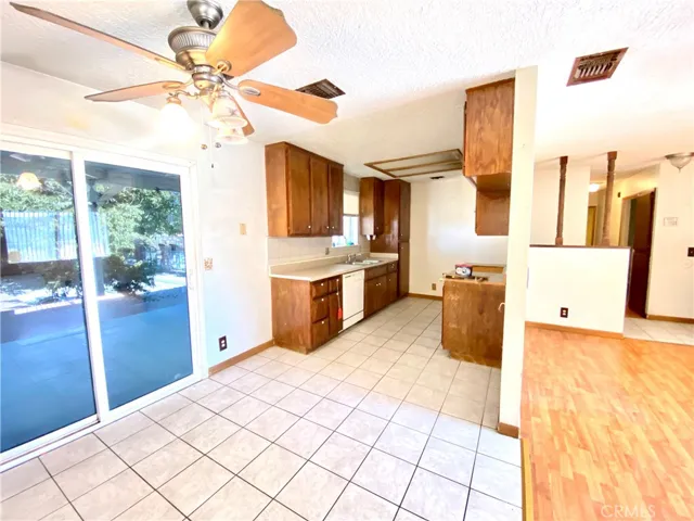 12751 Running Deer Road, Apple Valley, California 92308