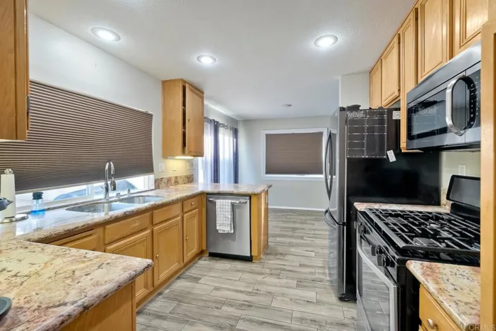 26887 Redwood Circle, Murrieta, California 92563