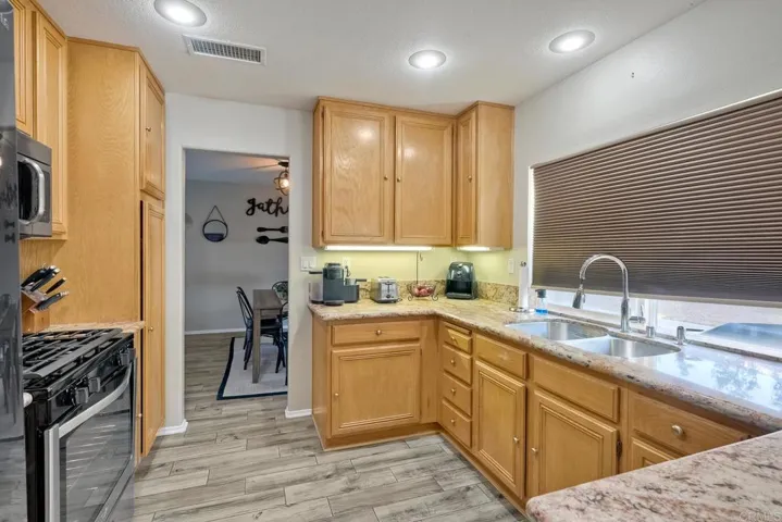 26887 Redwood Circle, Murrieta, California 92563