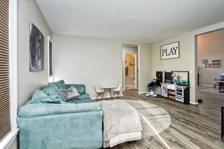 26887 Redwood Circle, Murrieta, California 92563