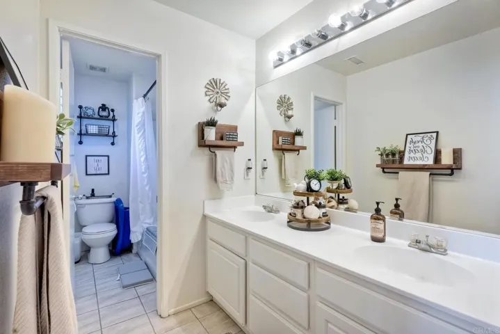 26887 Redwood Circle, Murrieta, California 92563