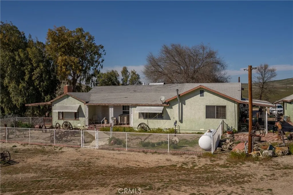 3160 Gillis Canyon Road, Shandon, California 93461 home-pic-20