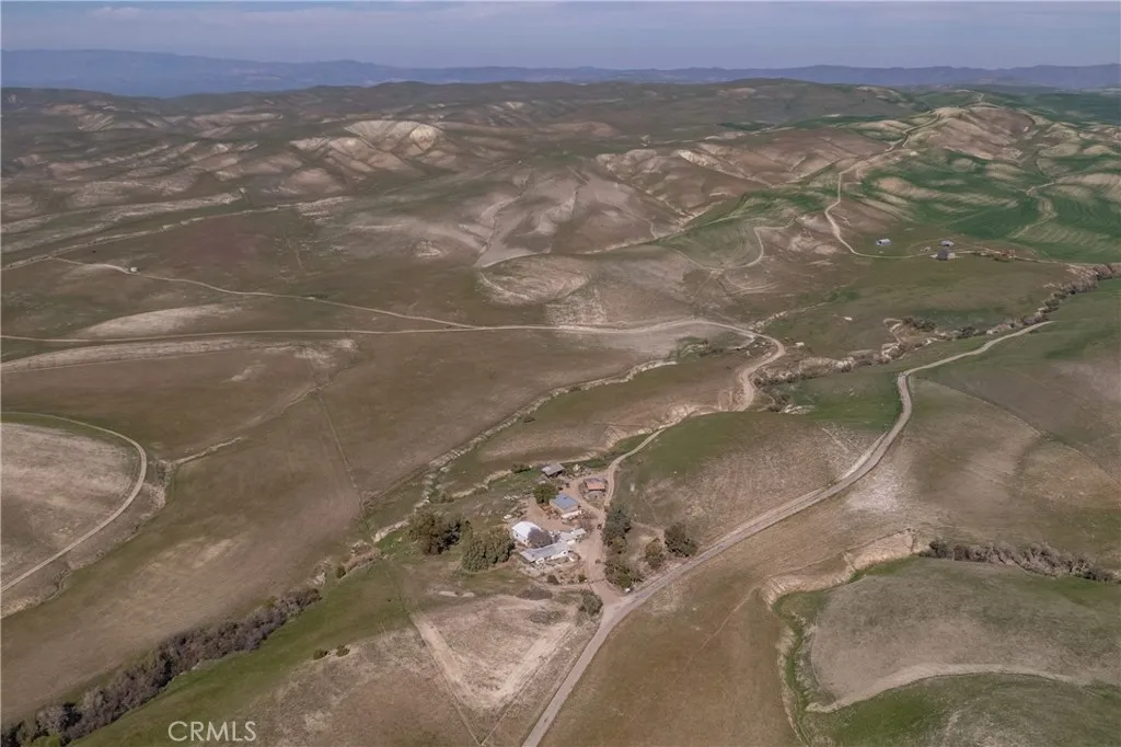 3160 Gillis Canyon Road, Shandon, California 93461 home-pic-2