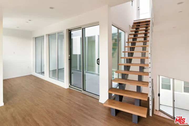 1244 14th Street D, Santa Monica, California 90404