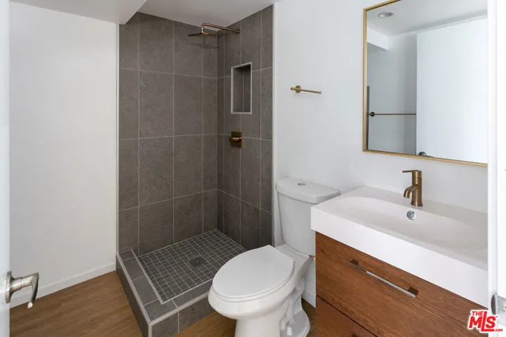 1244 14th Street D, Santa Monica, California 90404