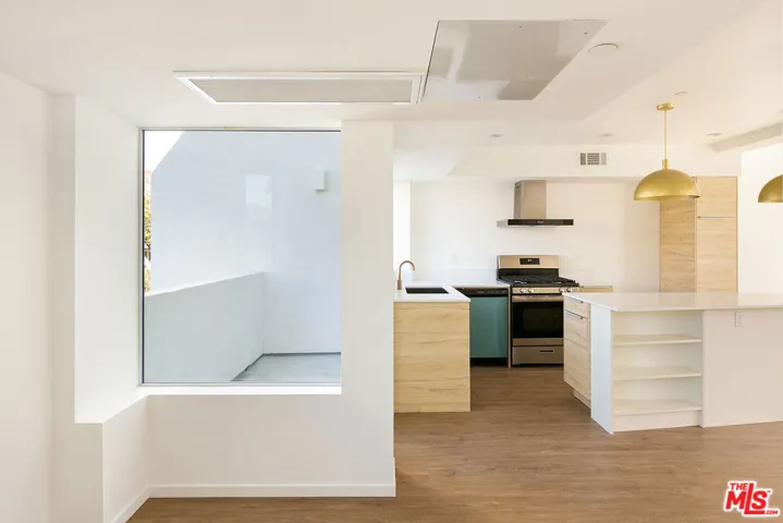 1244 14th Street D, Santa Monica, California 90404