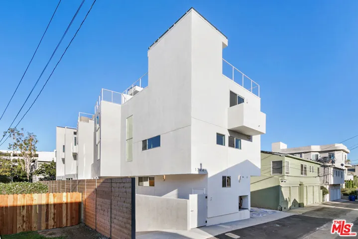 1244 14th Street D, Santa Monica, California 90404