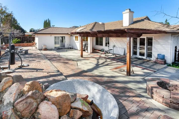 14133 Rio Court, Poway, California 92064