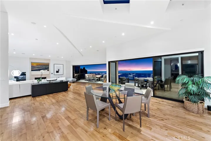 1284 Anacapa Way, Laguna Beach, California 92651