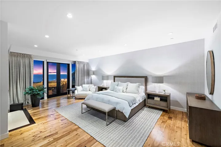 1284 Anacapa Way, Laguna Beach, California 92651