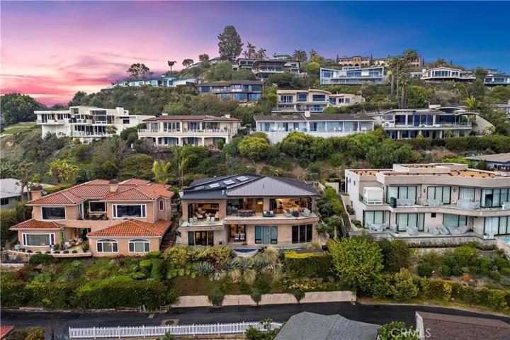 1284 Anacapa Way, Laguna Beach, California 92651