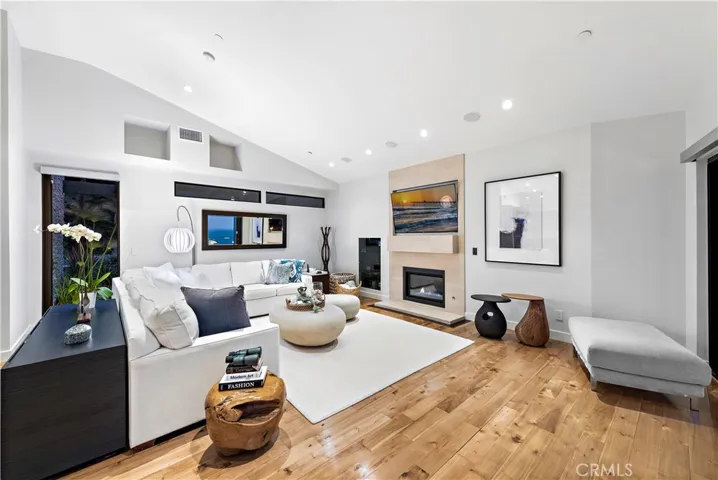 1284 Anacapa Way, Laguna Beach, California 92651