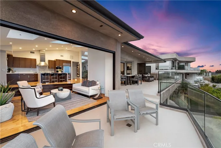 1284 Anacapa Way, Laguna Beach, California 92651