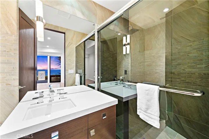 1284 Anacapa Way, Laguna Beach, California 92651