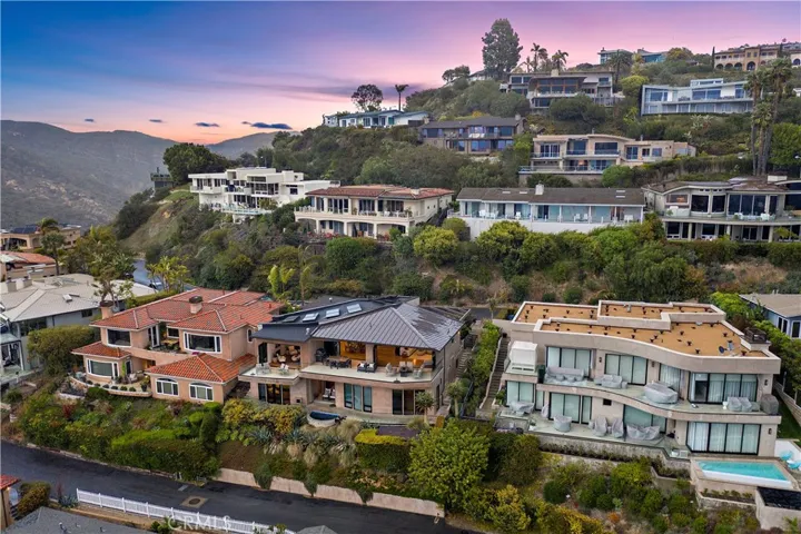 1284 Anacapa Way, Laguna Beach, California 92651