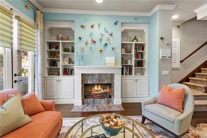 Quality, Quality, Quality here...all built-ins are custom made by true craftsmen.  No matter what YOUR style demands...it will work here...traditional or modern...or eclectic!